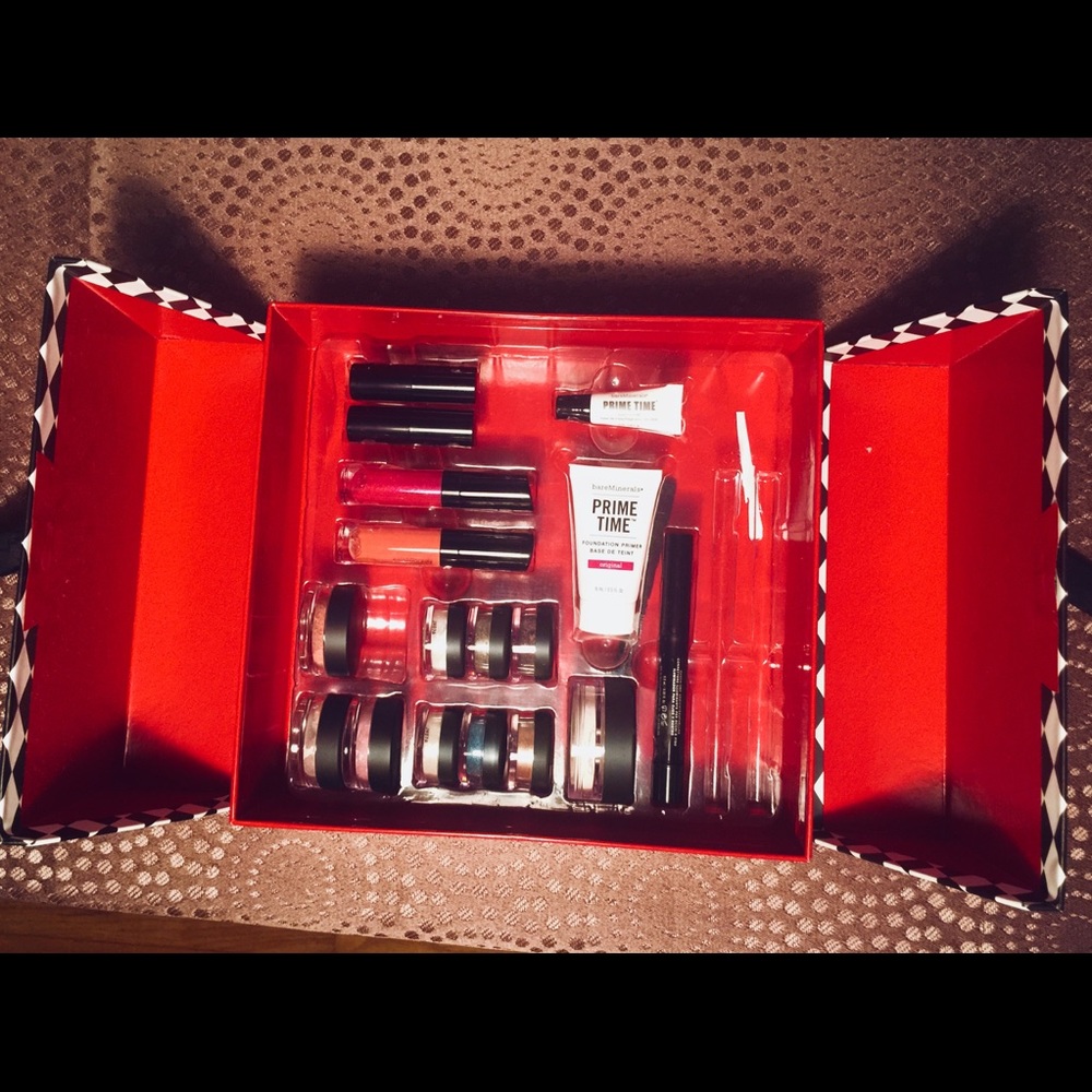 BARE MINERALS GIFT SET